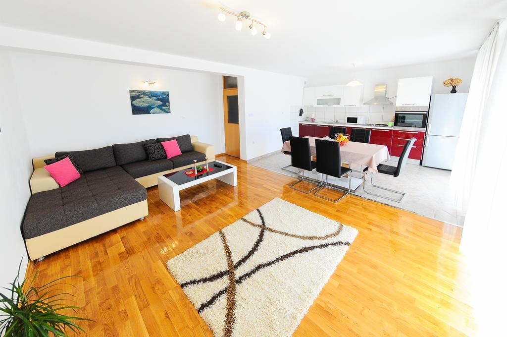 ספליט Apartments Rajic מראה חיצוני תמונה